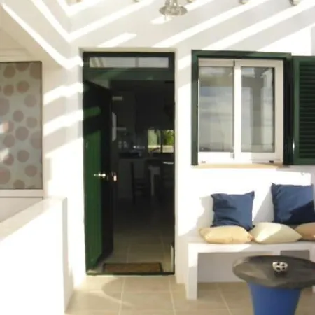 Charming Fisherman's House In Front Of The Sea Apartment Biniancolla