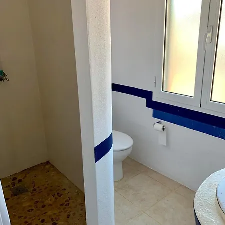 Charming Fisherman's House In Front Of The Sea דירה Biniancolla